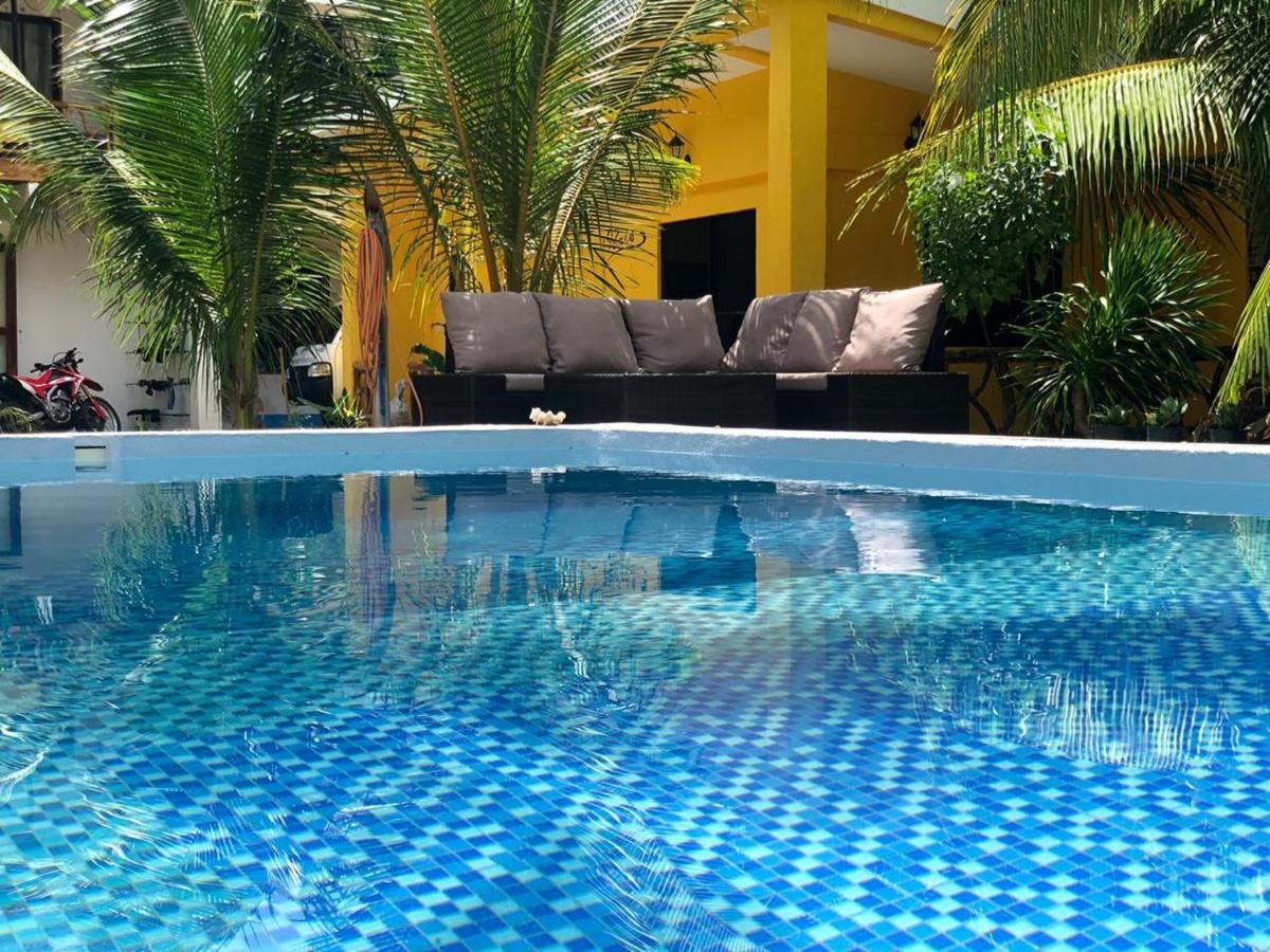 Apo Diver Beach Resort San Juan  Exterior foto