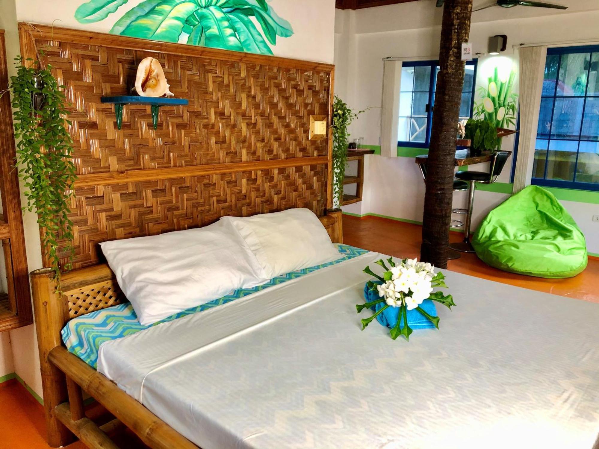 Apo Diver Beach Resort San Juan  Habitación foto